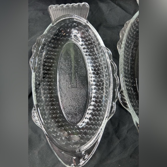 Set of 4 Glassbake Fish Plates - Picture 4 of 5